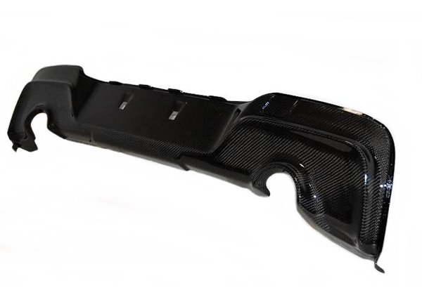 Difusor Trasero BMW F20 / F21 12-14 Look M135 Carbono 