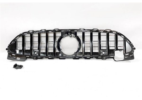 Parrilla Mercedes W206 2022+ Look GT Full Black