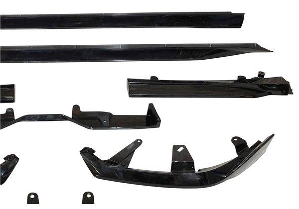 Kit De Carrocería BMW G60 / G61 Look M Performance Brillante Negro