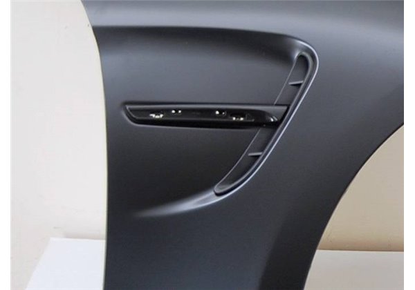 Aletas BMW F32 / F33 / F36 12 Look M4