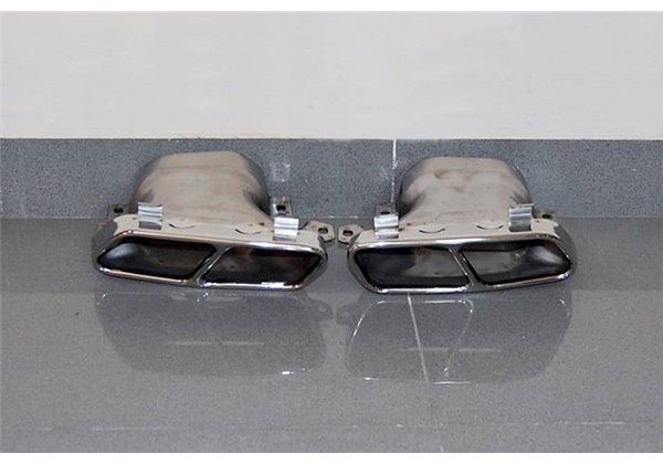 Cola De Escape Mercedes W176/W117 look A45