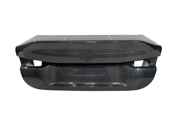 Portón Carbono BMW G22 / G82 Look CSL