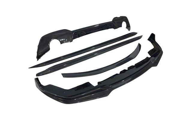 Kit De Carrocería BMW G20 look Performance Carbono