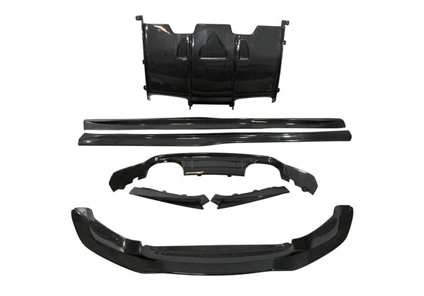 Kit De Carrocería BMW F80 / F82 Carbono