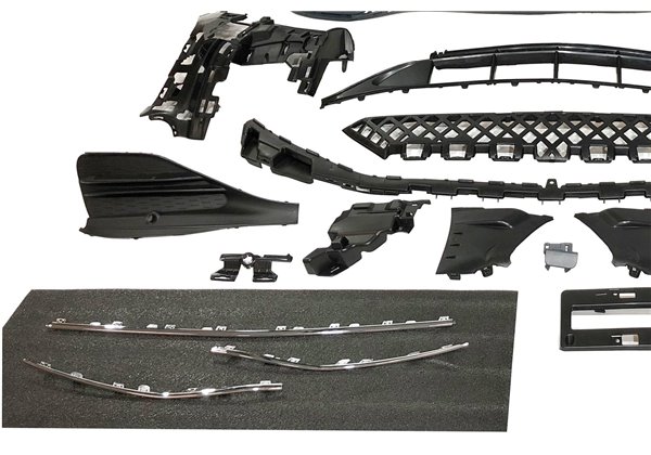 Kit De Carrocería Mercedes W206 Sedan / SW Look AMG C63