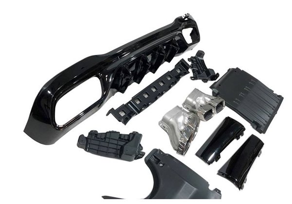 Kit De Carrocería Mercedes W206 Sedan / SW Look AMG C63