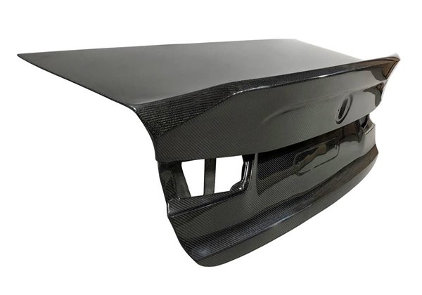 Portón Carbono BMW G20 / G28 Look CSL