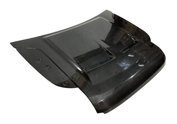 Capó Carbono Range Rover Defender 2019+ Look SVR