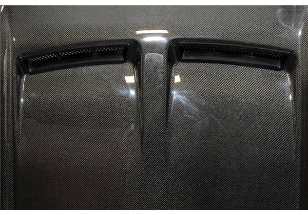 Capó Carbono Range Rover Defender 2019+ Look SVR