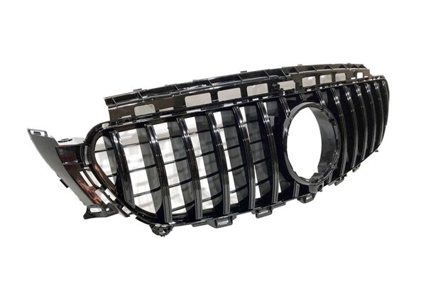 Parrilla Mercedes W213 / C238 Look GT Full Black Cámara