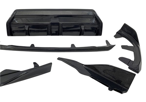 Kit De Carrocería BMW G42 Carbono