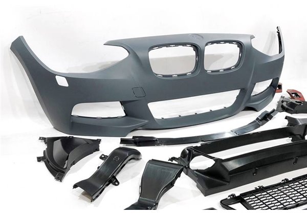 Kit  De Carrocería BMW F21 3P 12-14 Look M Performance