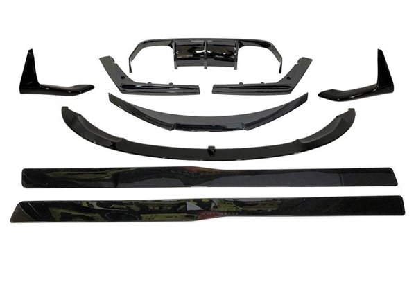 Kit De Carrocería BMW F82 / F83 M4 Brillante Negro Look CS
