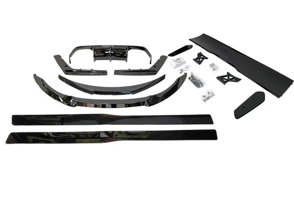 Kit De Carrocería BMW F82 / F83 M4 Brillante Negro Look CS / GTS
