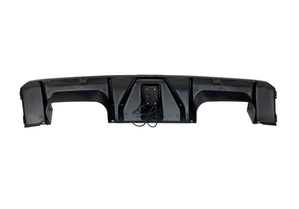 Difusor Trasero BMW G80 / G82 look M Performance Brillante Negro Luz de freno led