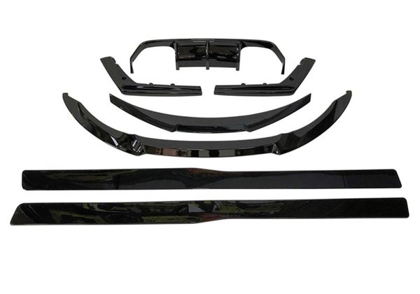 Kit De Carrocería BMW F82 / F83 M4 Brillante Negro Look CS