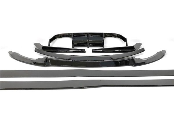 Kit De Carrocería BMW F82 / F83 M4 Brillante Negro Look CS