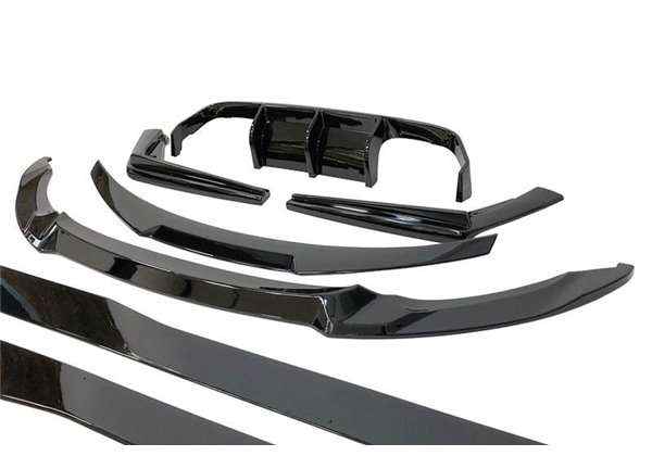 Kit De Carrocería BMW F82 / F83 M4 Brillante Negro Look CS