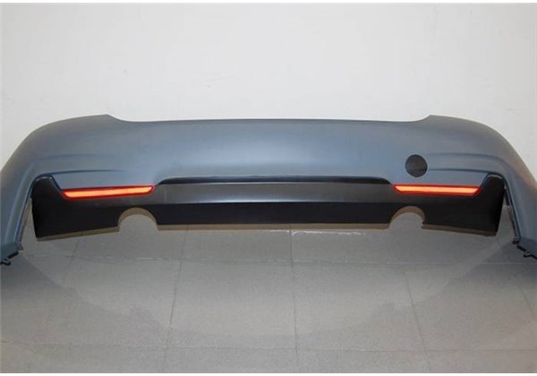 Kit De Carrocería BMW F32 / F33 Look M-Tech Dos Salidas