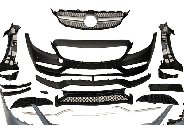 Kit De Carrocería Mercedes W205 2014-2018 4P Look C63