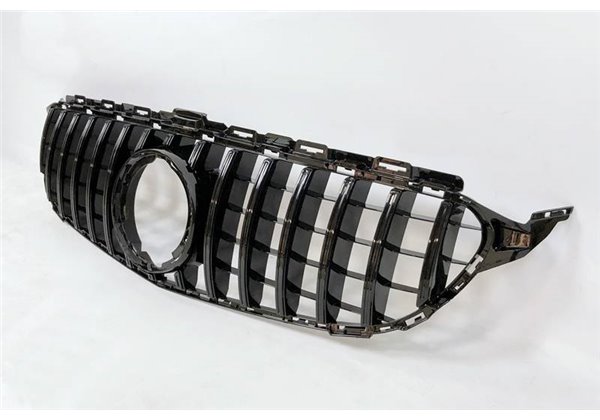 Parrilla Mercedes W205 2019 Look GT Black