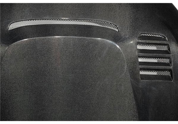 Capó Carbono BMW G42 / G87 Look GT