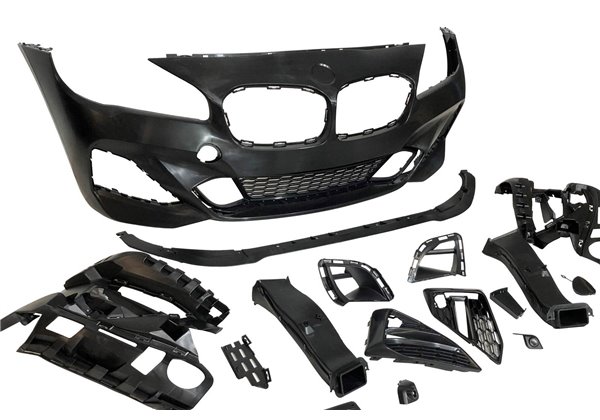 Kit De Carrocería BMW F45 LCI 2018-2021 Look MTech