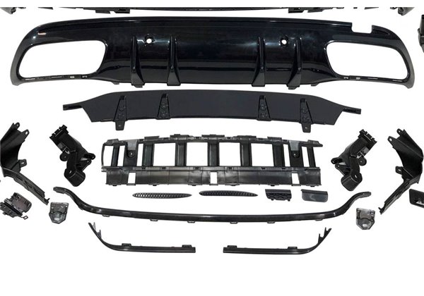 Kit De Carrocería Mercedes W205 SW 2014-2021 Look C63