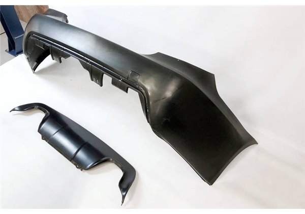 Kit De Carrocería BMW E60 04-09 Look M-Tech 2 Salidas