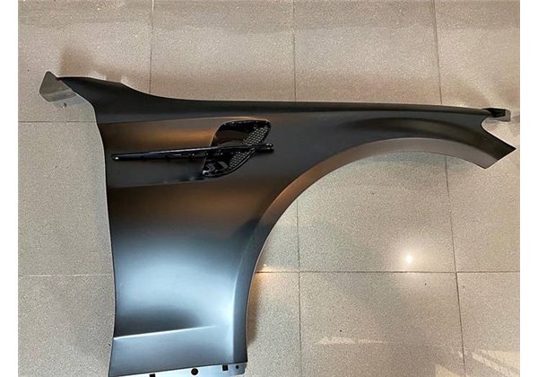 Aletas MERCEDES W205 2014-2021 4P/COUPE/ESTATE Look GT Metal