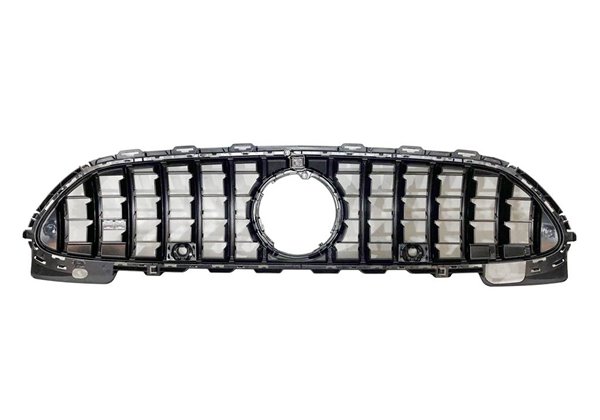 Parrilla Mercedes W206 2022+ Look GT Full Black Cámara