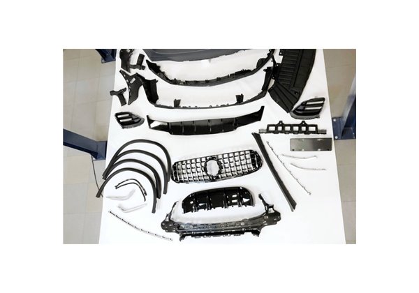 Kit De Carrocería Mercedes X253 GLC 2020+ look AMG GLC63