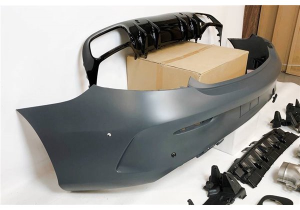 Paragolpes Trasero Mercedes W205 Coupe 14-18 / 19+ Look E53