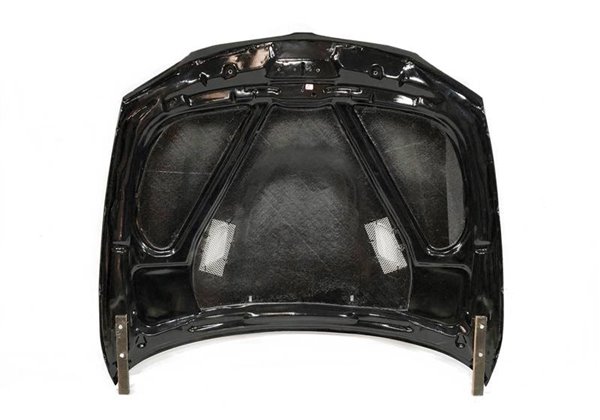 Capó Carbono BMW E81/ E82 / E87 / E88 '07 Look M3