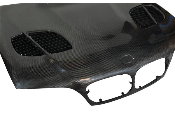 Capó Carbono BMW E46 '02-06 2P. Look M3 GTR C/T