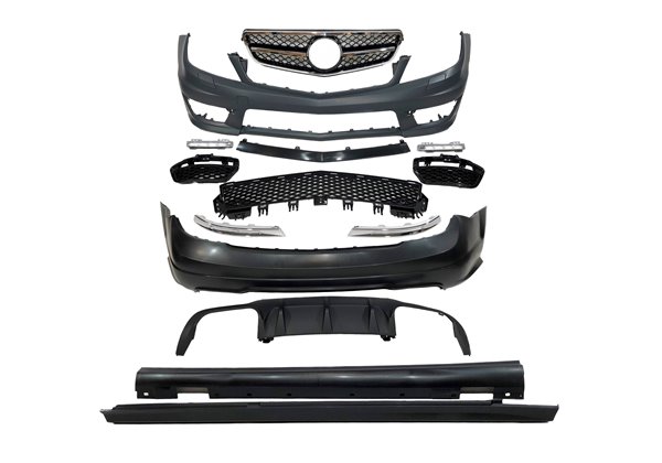 Kit De Carrocería Mercedes W204 4P 2007-2013 look AMG C63 Parrilla