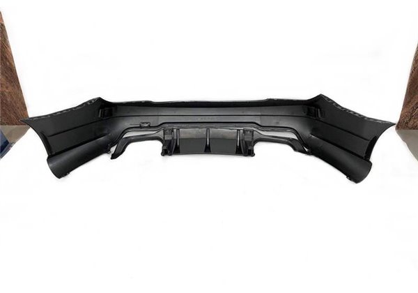 Paragolpes Trasero Mercedes W204 2/4 Puertas Look AMG 11-13