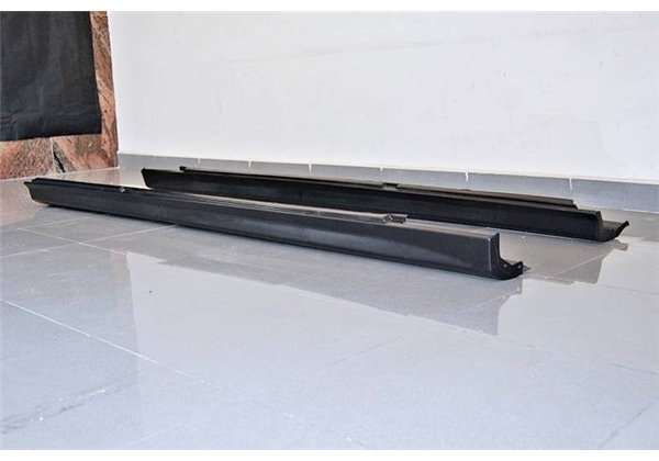 Taloneras Mercedes W204 07-13 Look C63