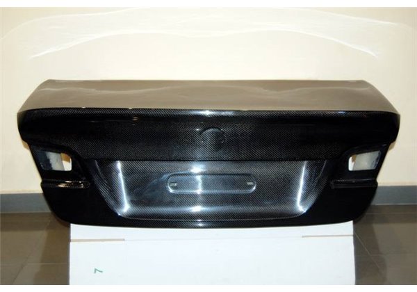 Portón Carbono BMW E92 / E92 Look M3 CSL