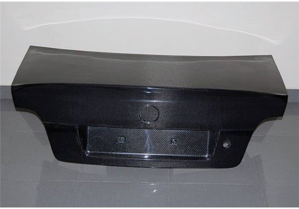 Portón Carbono BMW E39 95-03 CSL