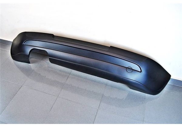 Spoiler Trasero Volkswagen Golf 5 R32 ABS 1 Salida